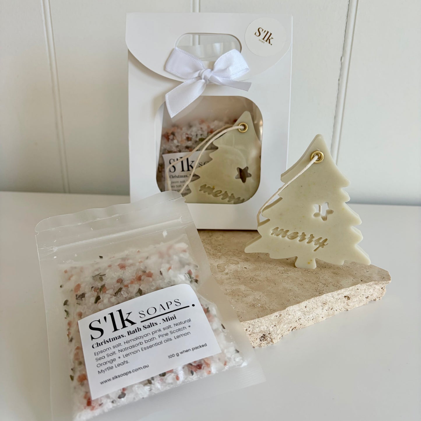 Christmas White Gift Pack - Mini Christmas Bath Salt & Christmas Tree Soap Bar