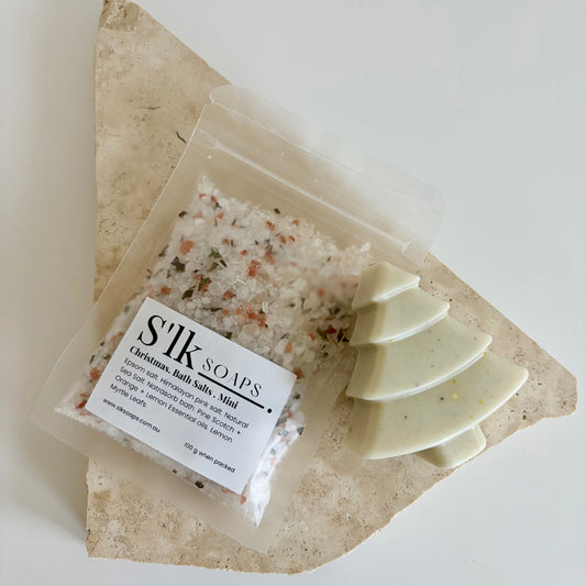 Christmas White Gift Pack - Mini Christmas Bath Salt & Christmas Tree Soap Bar